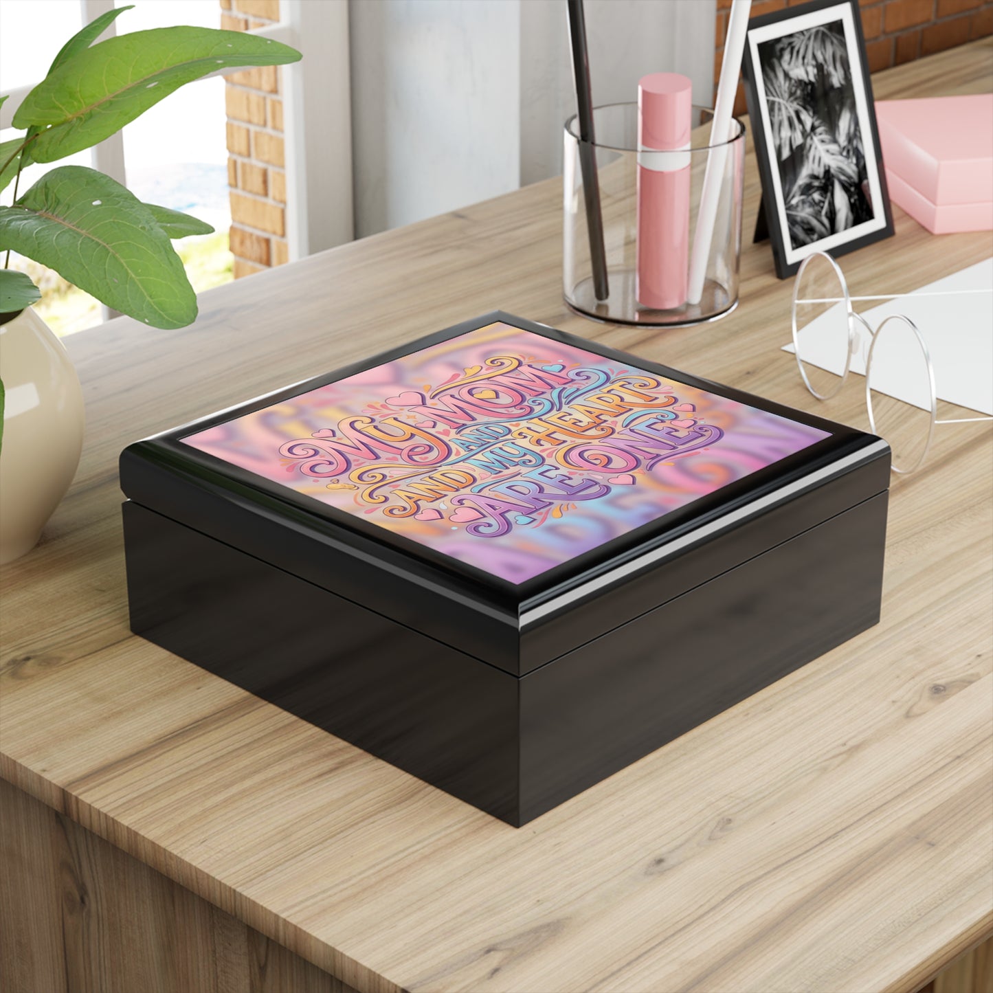 My Mom and My Heart Are One Jewelry Box — Sentimental Mother's Day Keepsake